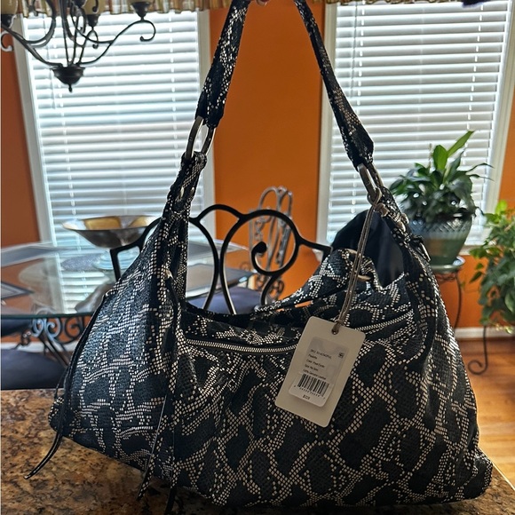 Hobo❤️Women's Paulette Pixel Snake Print Shoulder Bag Multi~NWT - Picture 4 of 6